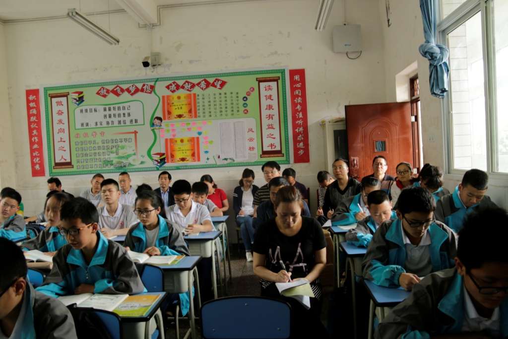 石门小学初中部来校交流 (8)